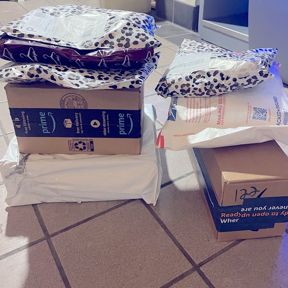 Discounted Shipping & Price Drops all day FRIDAYS & SATURDAYS! Details 👇🏼 - Picture 11 of 16